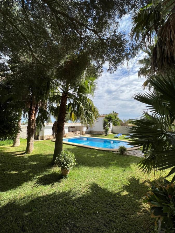 Chalet En La Barrosa, Piscina+Bbq+Grifo De Cerveza Chiclana de la Frontera Exterior foto